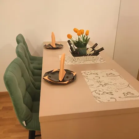 아파트 Small Family